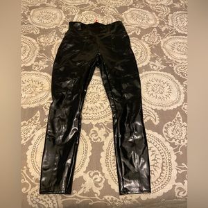 SPANX Size Medium 6-8 Black Faux Leather Moto Leggings Pants Style 20136R